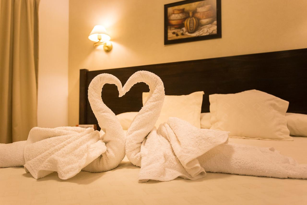 Hotel Las Maras Puerto Madryn Eksteriør billede